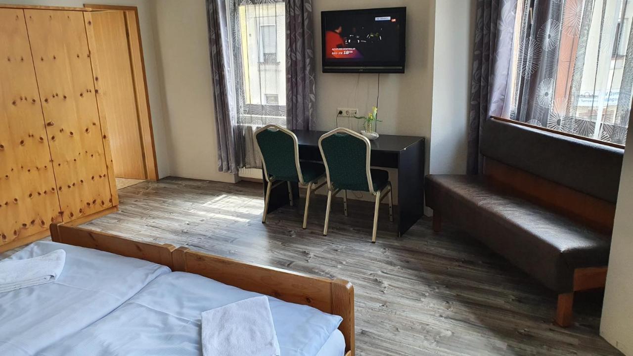 Stay2Night Hotel Dillingen an der Saar Ngoại thất bức ảnh